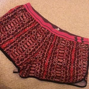 UNDER ARMOUR PINK SHORTS